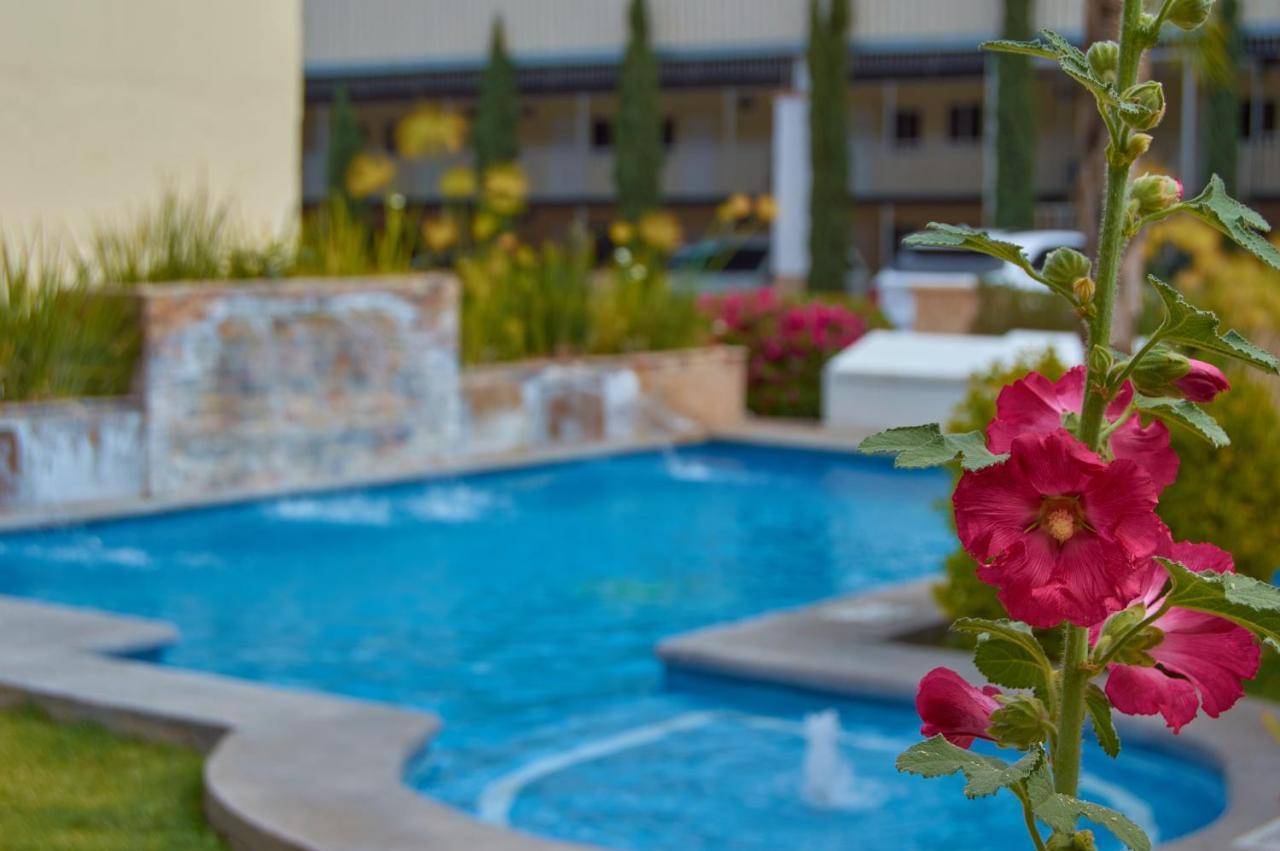 Hotel Del Alba Inn & Suites Aguascalientes Exterior foto